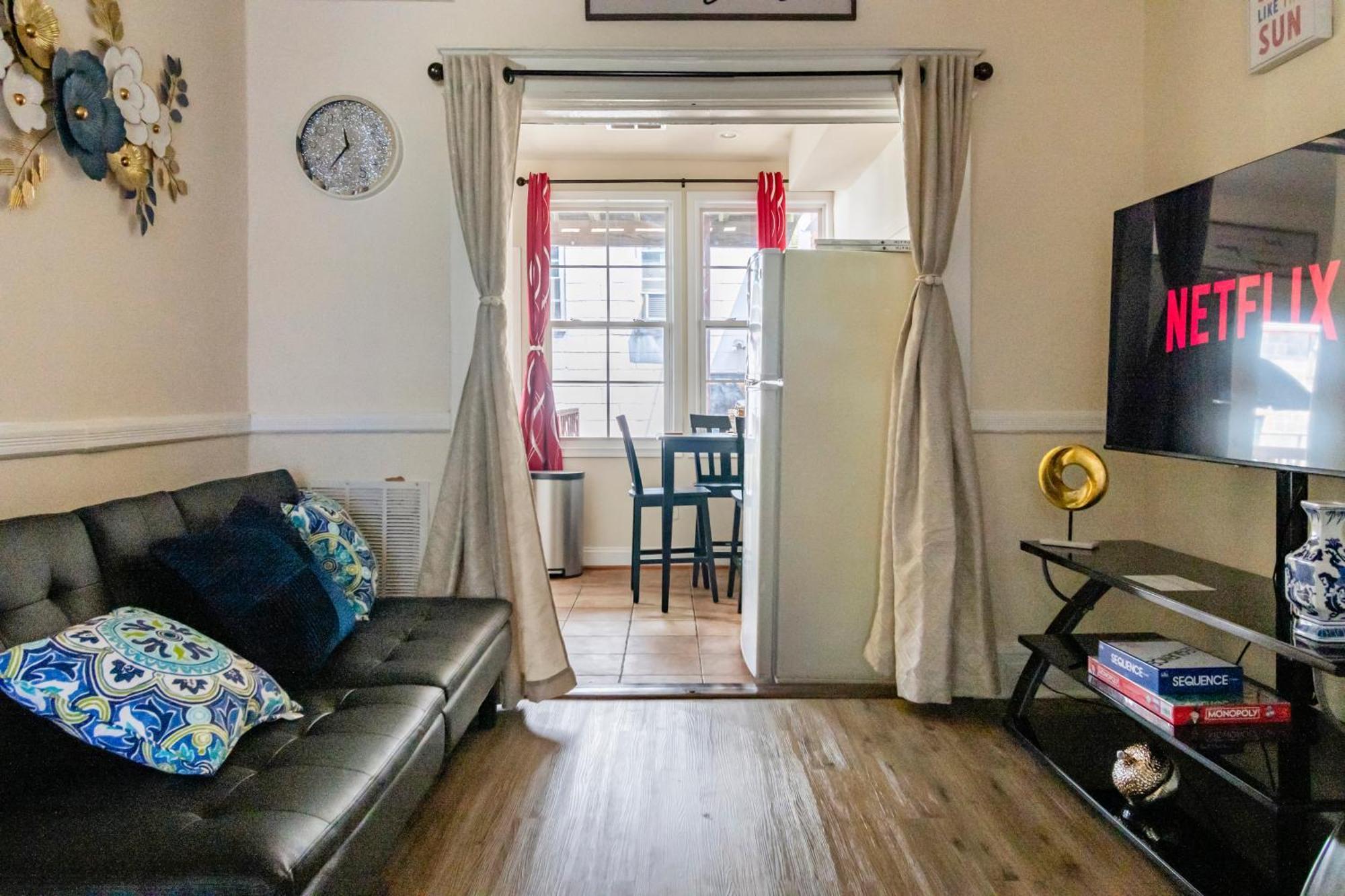 Cozy Apartment At Washington Dc! Sun Filled & Comfortable! Екстер'єр фото